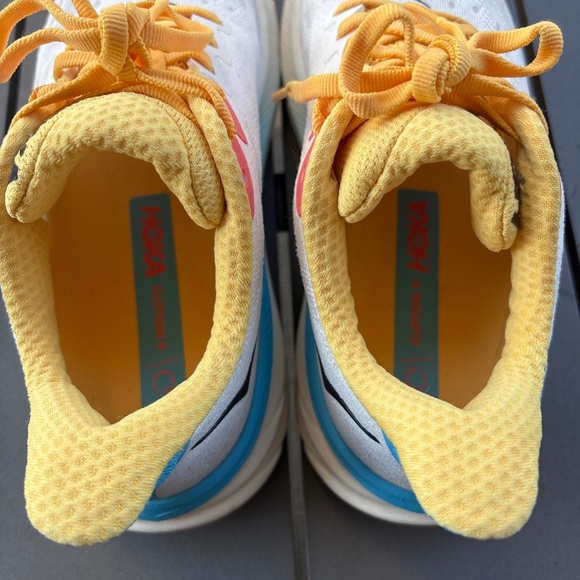 HOKA CLIFTON 9 - Picture 1 of 6